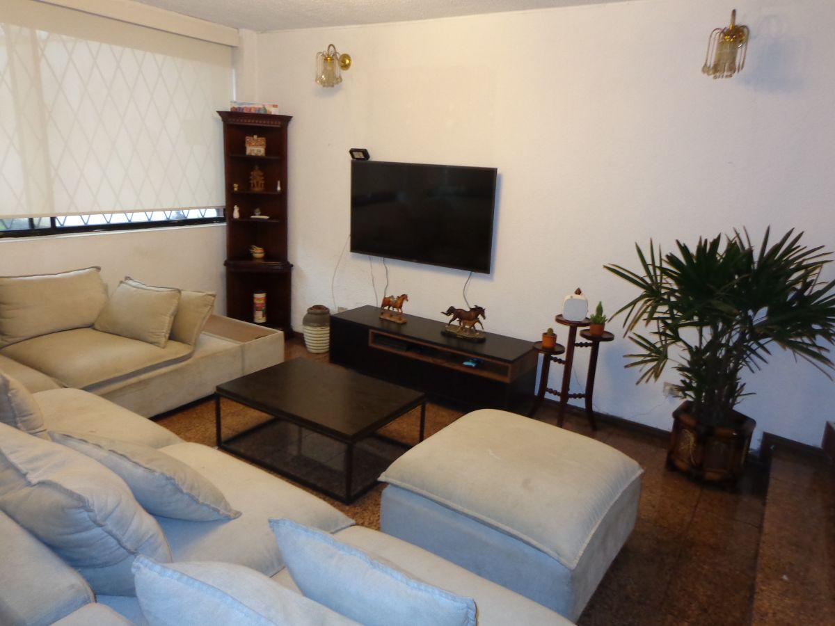 Amplitud Total! Casa de 260 m² con Estudio y 4 Hab - La Kennedy — imagen 9