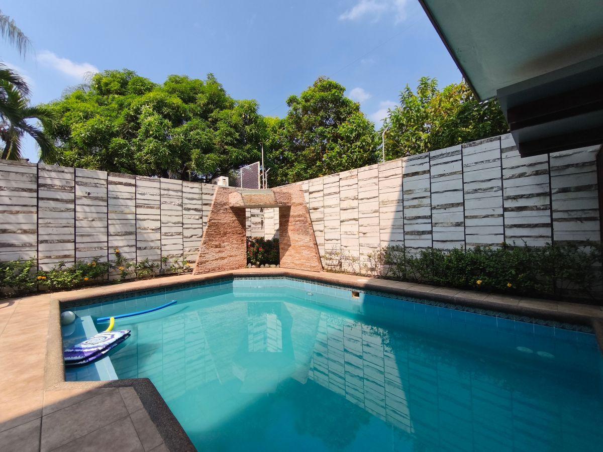 Casa en Venta en Samborondon Km 3 Urbanización Torres del Sol, con Estilo Único, Muy Amplia, Guayas — imagen 7