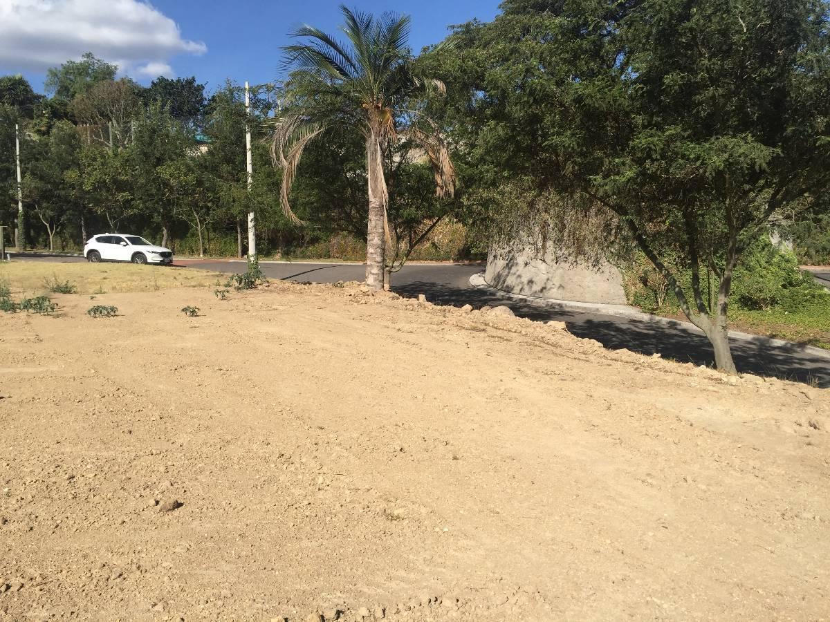 Cumbaya Terreno de Venta en Urb. Exclusiva Sector Colegio Menor — imagen 2