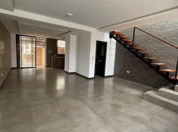 Venta Casa Amplia Dos Pisos Tres Dorm. Valle de Los Chillos Cashapamba — imagen 3