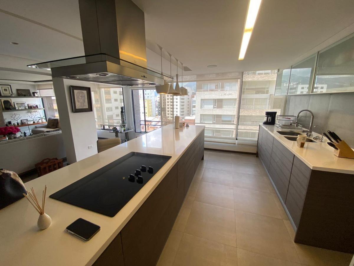 Hermoso Departamento 100% Remodelado de Lujo — imagen 8