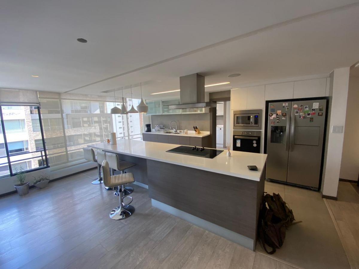 Hermoso Departamento 100% Remodelado de Lujo — imagen 6