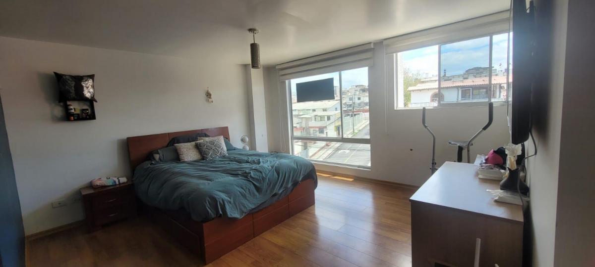 Venta Lindo Departamento Los Laureles Monteserrin — imagen 4