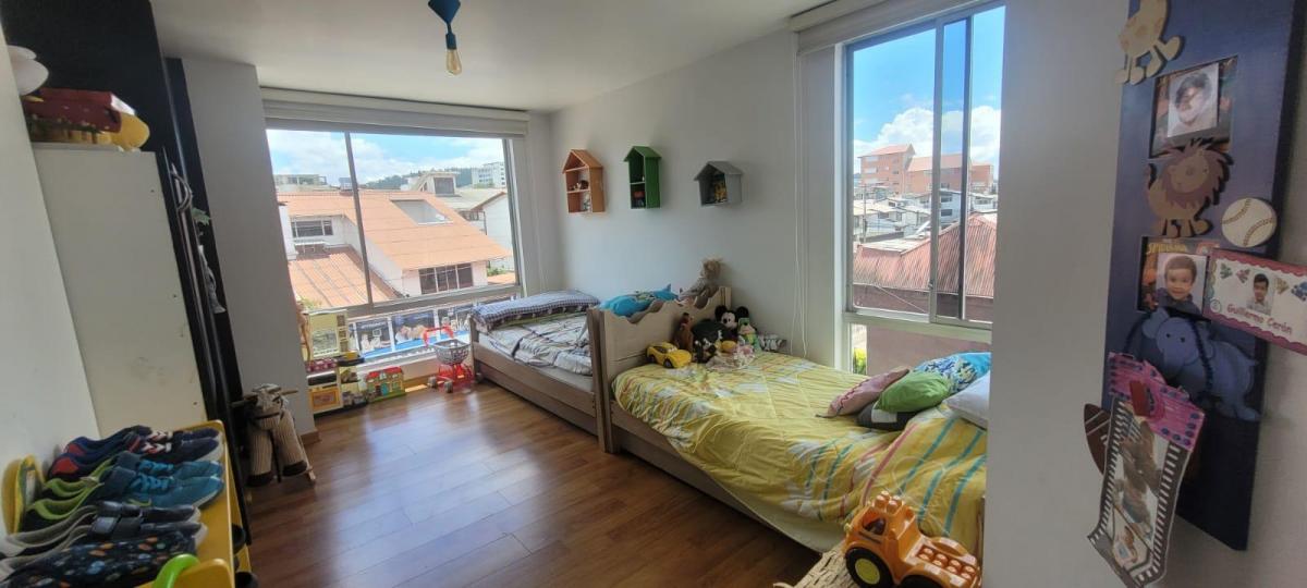 Venta Lindo Departamento Los Laureles Monteserrin — imagen 2
