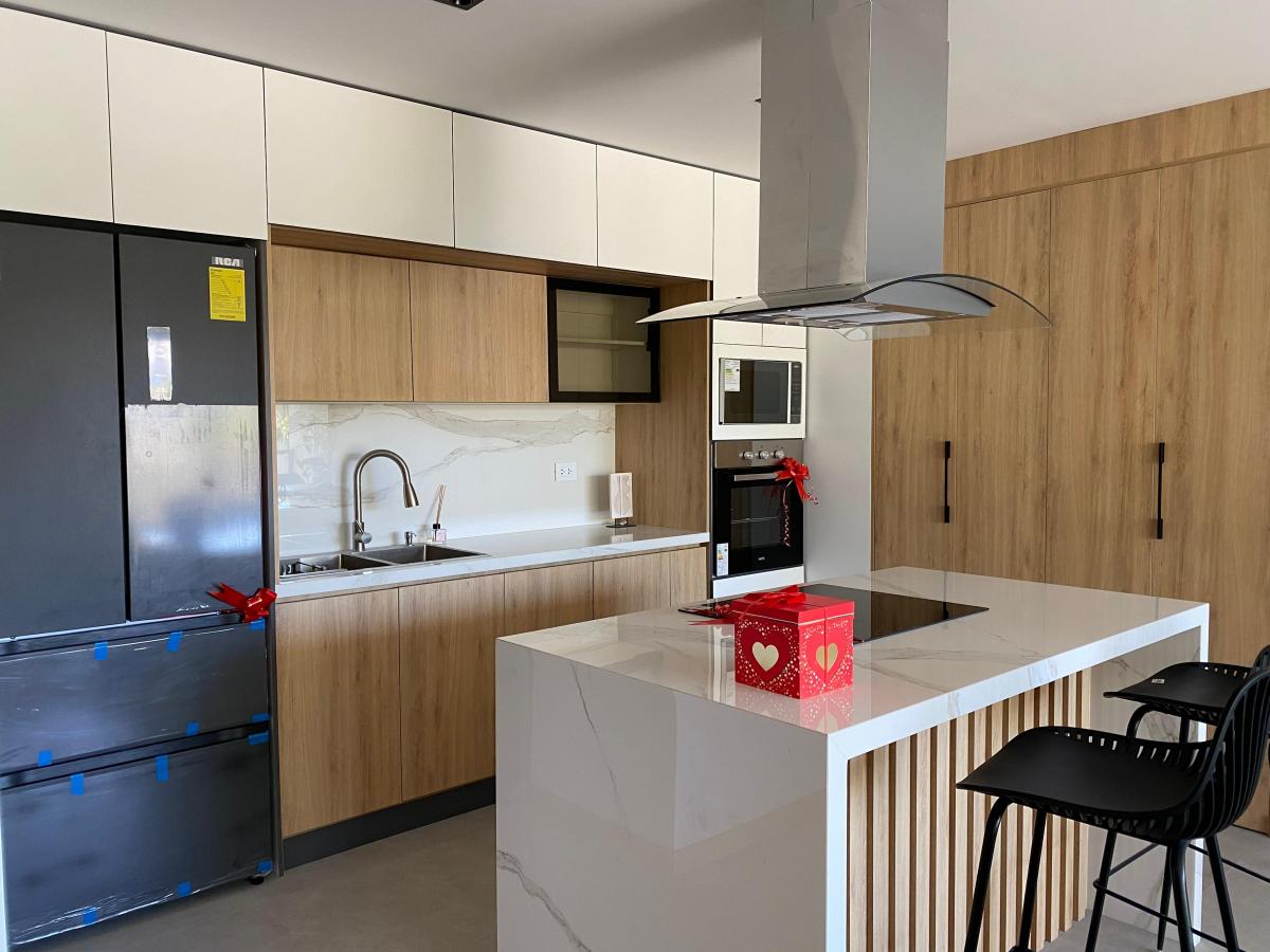 2 Dorm., 2 1/2 Baños, Master con Sala, Terraza. Piscina, Pet Zone, Gym, Bbq — imagen 7