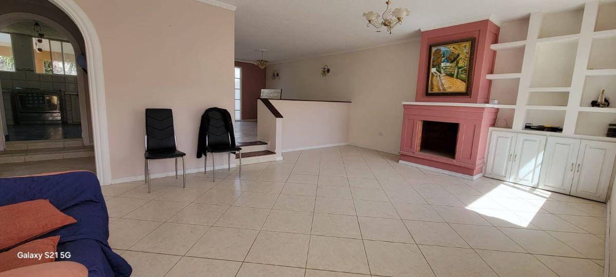 Casa en Venta con 3 Dorm. y Terreno en Lumbisi — imagen 5