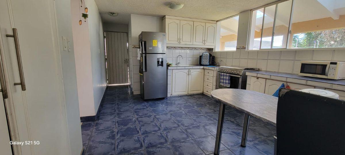 Casa en Venta con 3 Dorm. y Terreno en Lumbisi — imagen 3