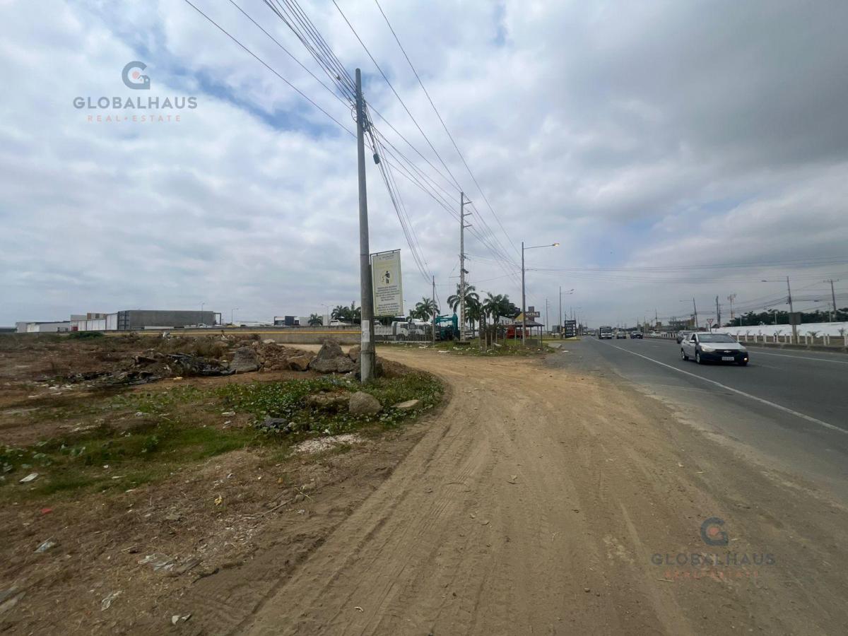 Terreno en Venta Vía a Samborondón 5000 m². My. Z, Guayas — imagen 8