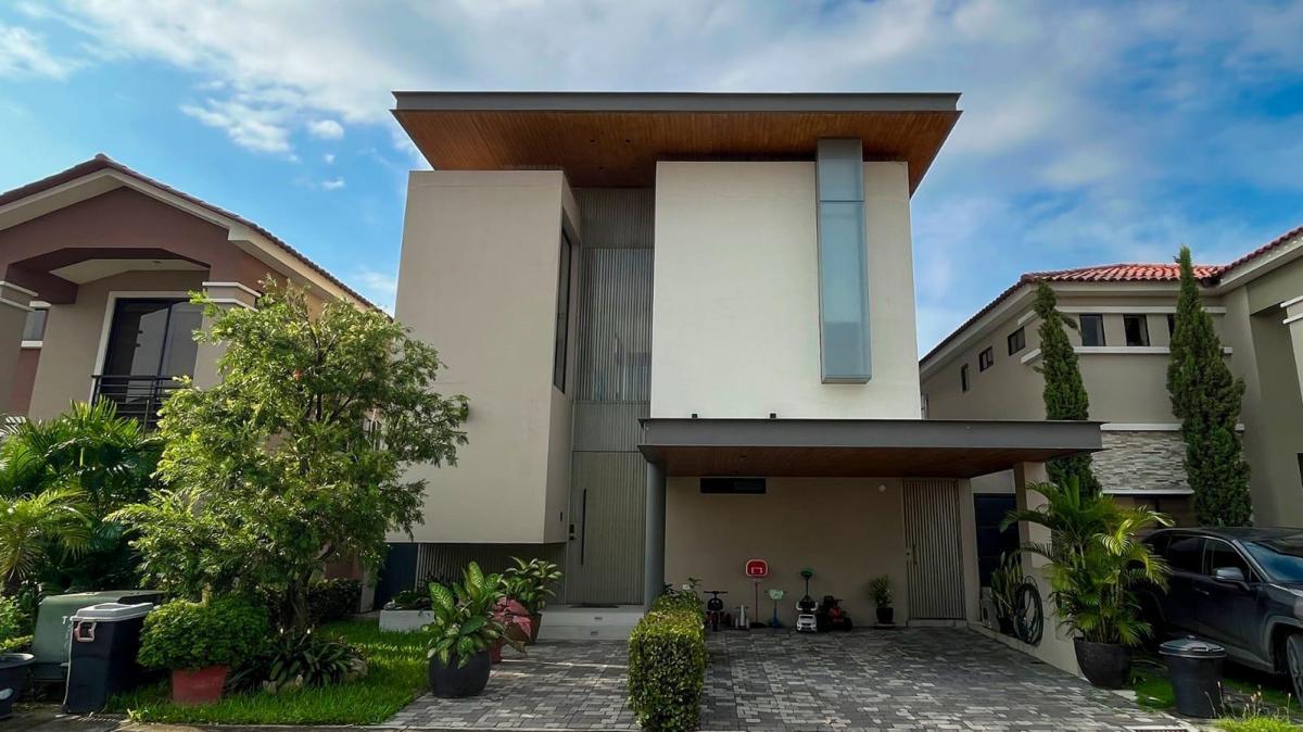 En Venta Casa Ciudad Celeste, La Arboleda (Jkcal), Guayas — imagen 9