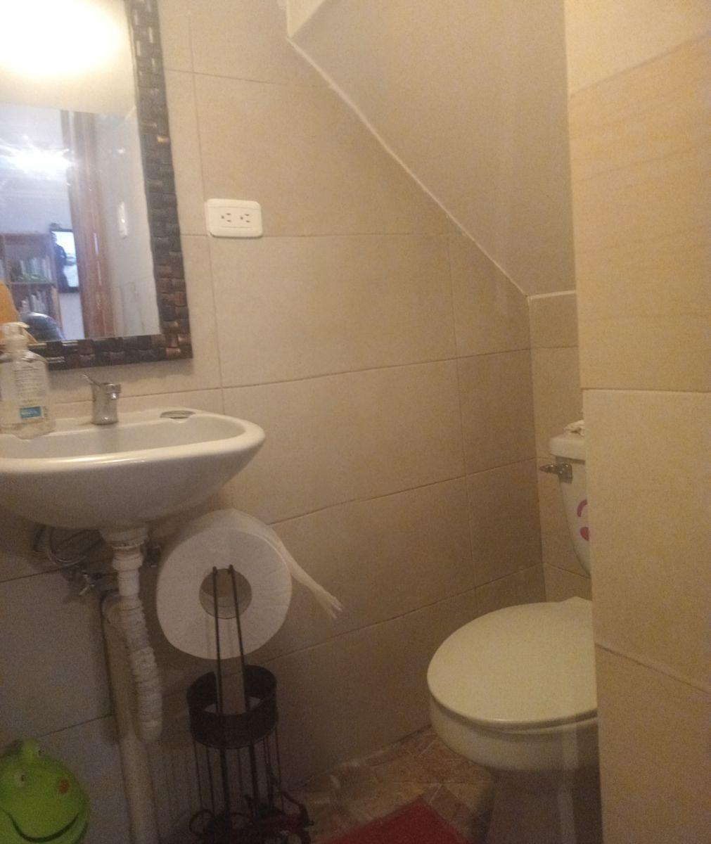 Casa Moderna en La Armenia | Frente Al Parque | Remodelada | Acepto Financiamiento — imagen 4