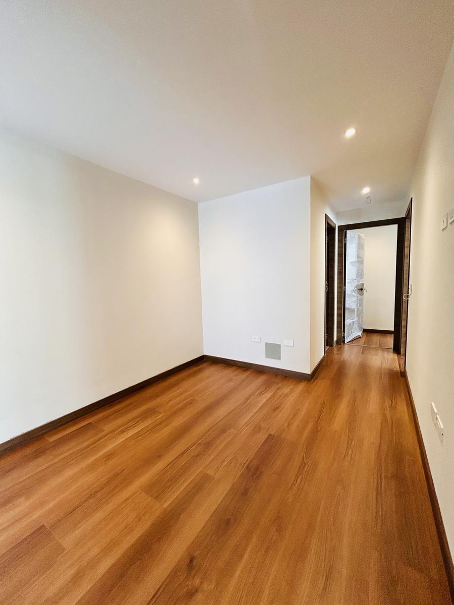 Amplio Departamento con Acabados de Lujo, Edificio Sabadell, Quito Tenis — imagen 2
