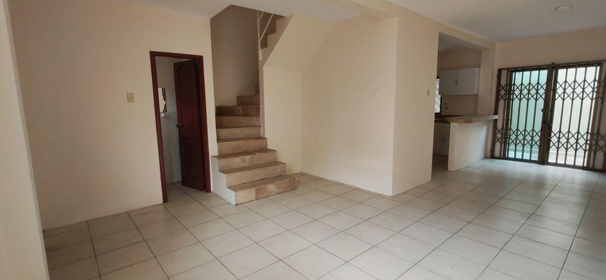 Casa en Venta Mucho Lote Etapa 6 Frente Al Mall, Guayas — imagen 6