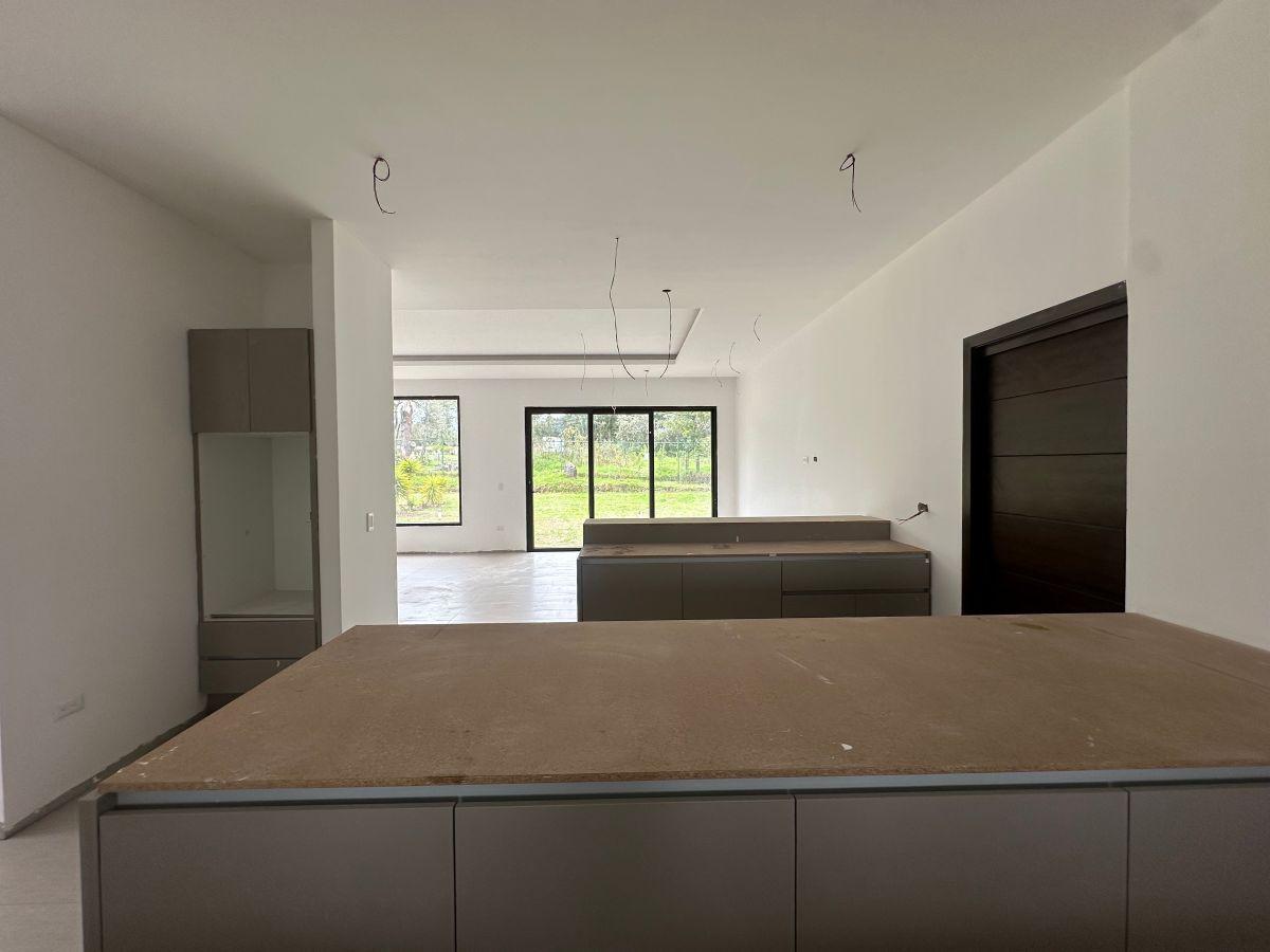 Hermosas Casas por Estrenar en Puembo Urb. Privada — imagen 7