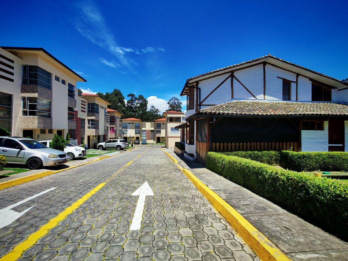 Casa de Venta en Sangolqui Sector La Ribera II — imagen 2