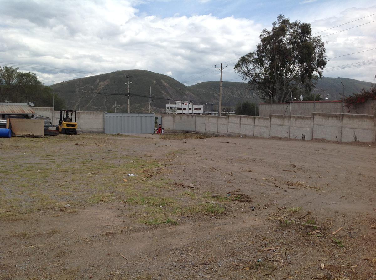 Venta Terreno de 20835 m² con Cerramiento y Oficina en La Mitad del Mundo — imagen 2