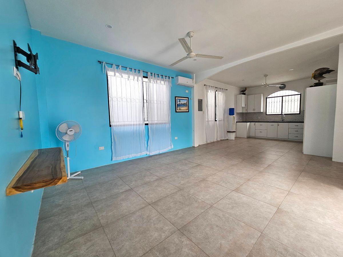 Vendo Casa Esquinera de Oportunidad en El Mejor Sector de Salinas — imagen 9