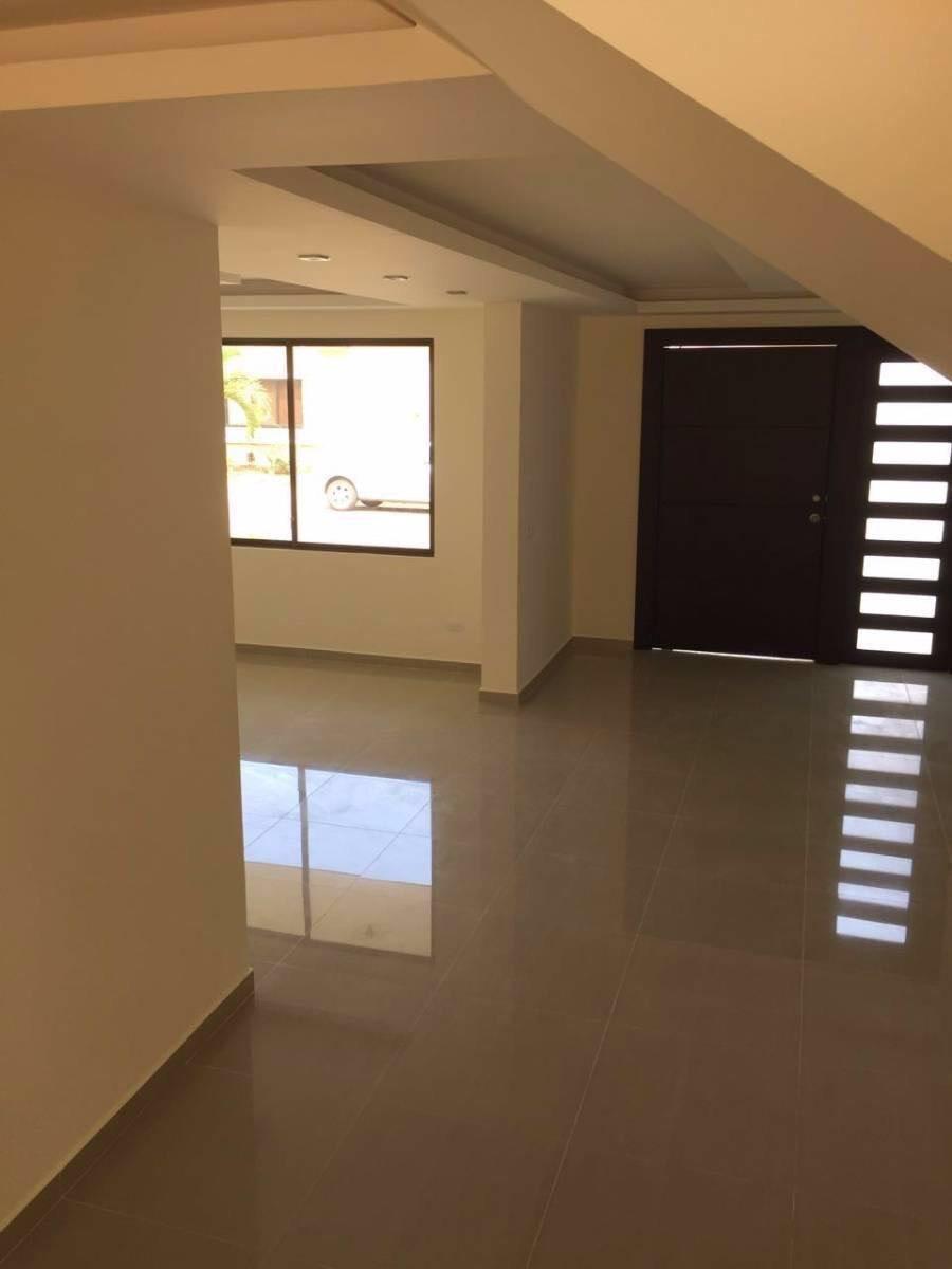 Vendo Casa Estreno Ciudad Celeste, Guayas — imagen 2