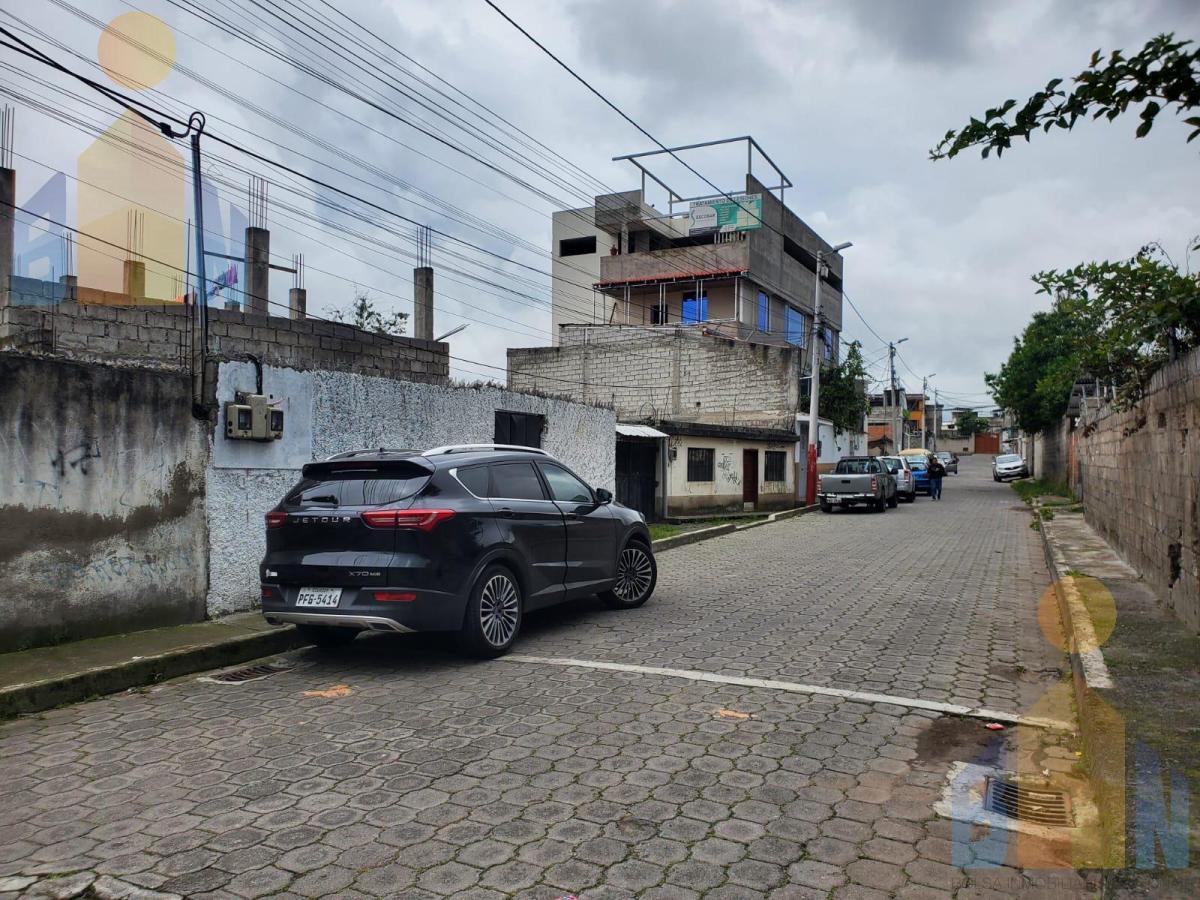 Amplio Terreno con Dos Frentes en Venta Al Sur de Quito Sector Caupicho — imagen 9