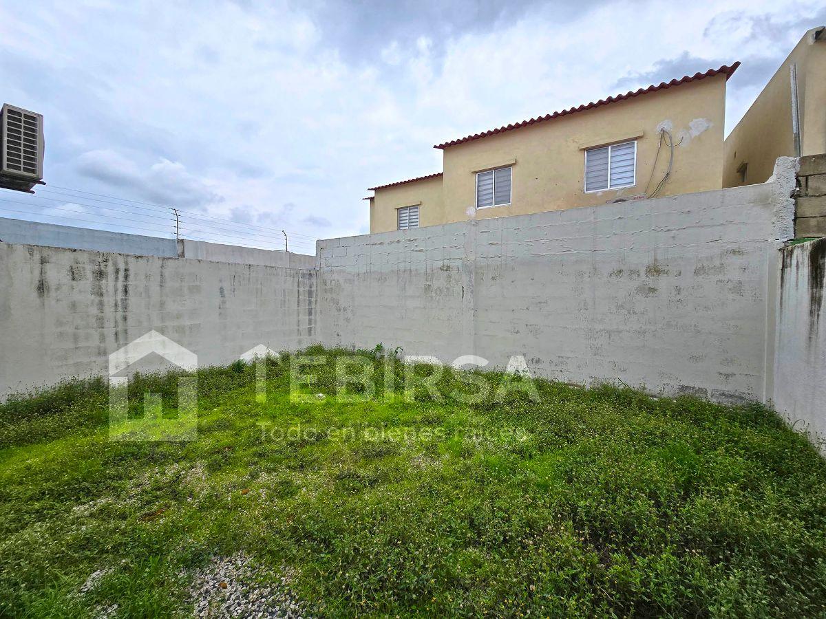 Casa en Venta de 2 Dorm. y Amplio Patio - Urb. Gran Vittoria Etapa Antonietta, Vía a Salitre, Guayas — imagen 2