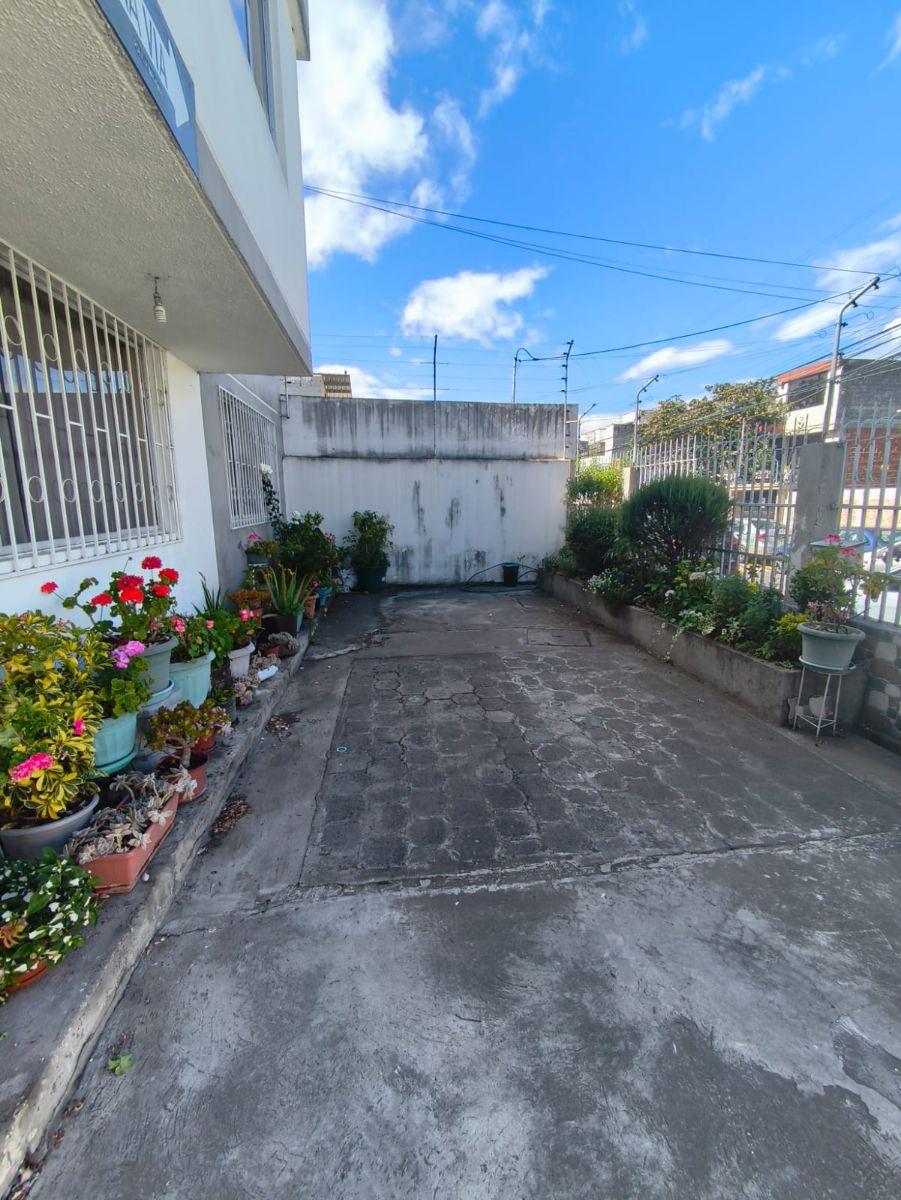 Casa Rentera de Venta La Kennedy — imagen 10