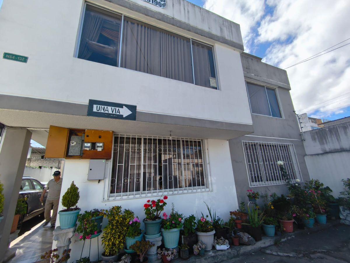 Casa Rentera de Venta La Kennedy — imagen 8
