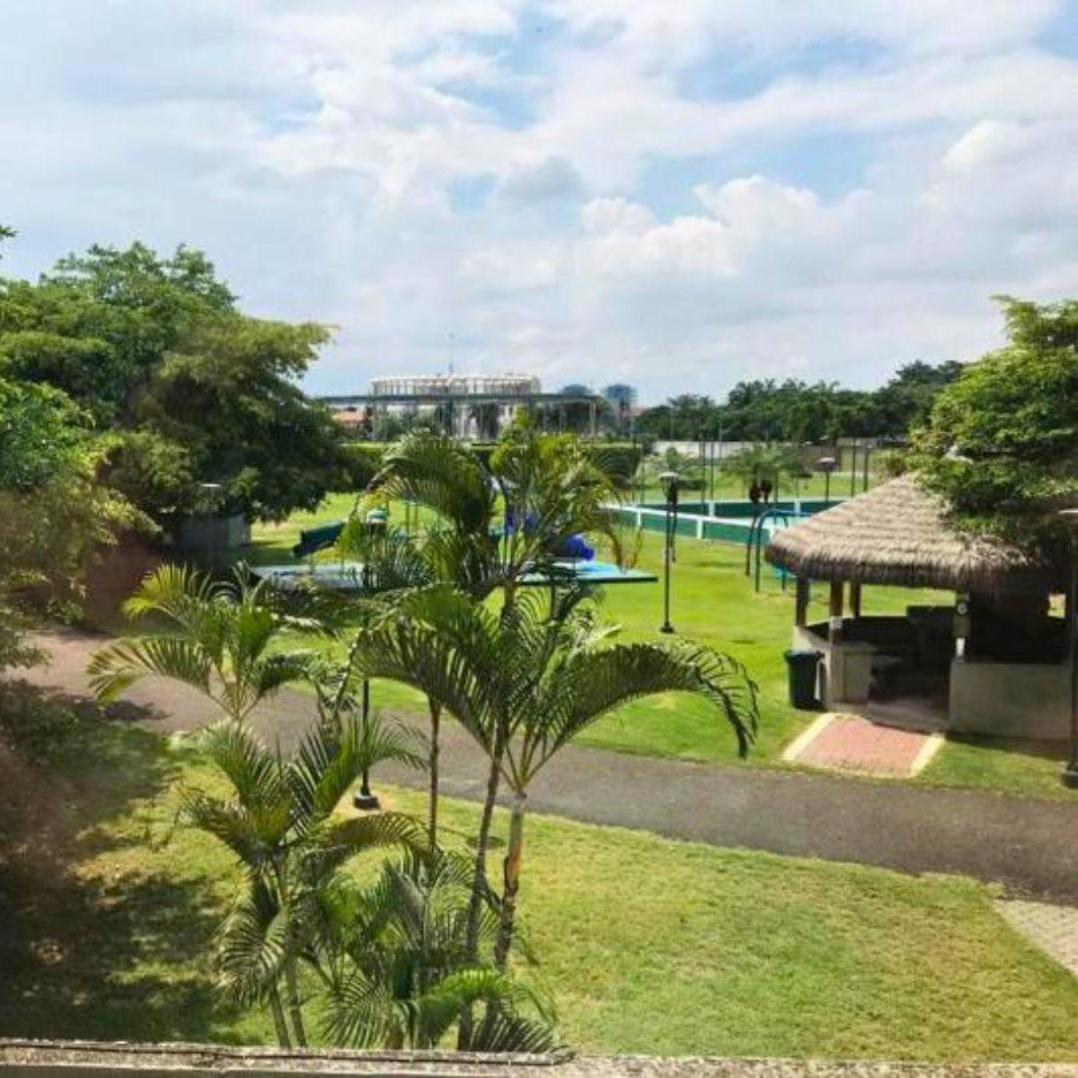 Departamento en Venta Urb. Central Park, Samborondon Km 2.5, Guayas — imagen 2
