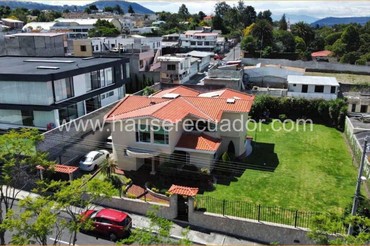 Exclusiva Propiedad con Cuatro Habitaciones y Amplias Áreas Sociales en La Armenia 2 — imagen 10
