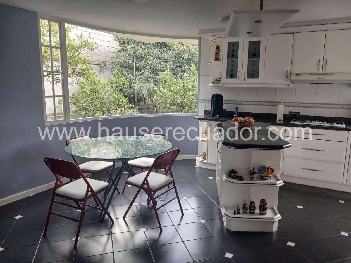 Exclusiva Propiedad con Cuatro Habitaciones y Amplias Áreas Sociales en La Armenia 2 — imagen 5