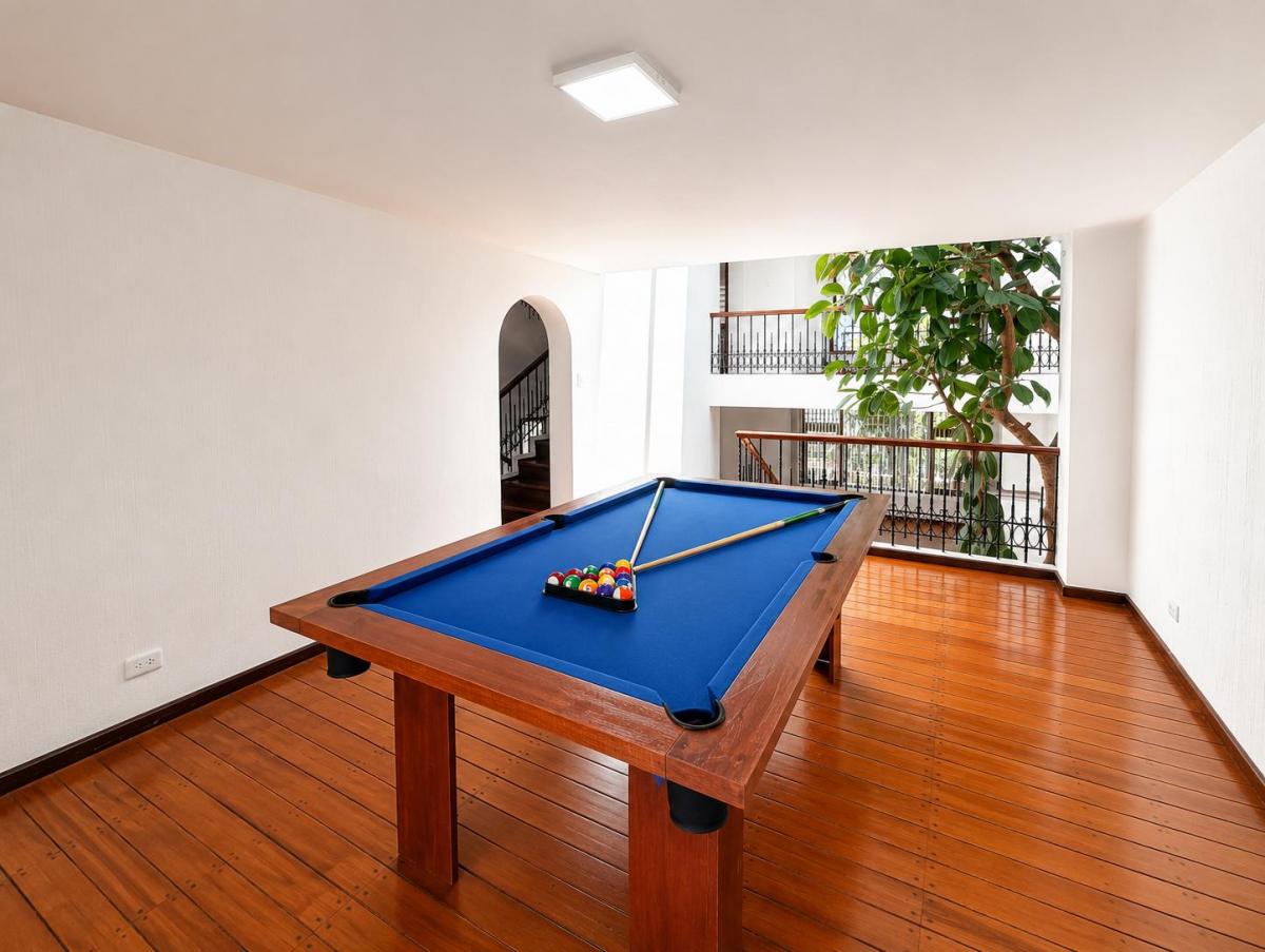 Casa en Venta en Coruña y Whymper | 323 m² Construcción | 390 m² Terreno | 5 Parqueaderos — imagen 7
