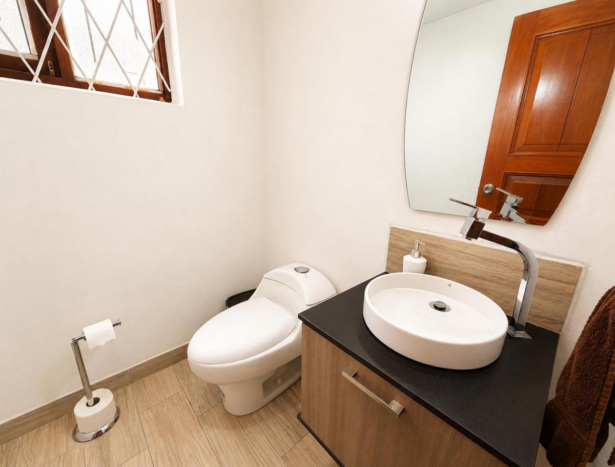 Casa en Venta en Coruña y Whymper | 323 m² Construcción | 390 m² Terreno | 5 Parqueaderos — imagen 6