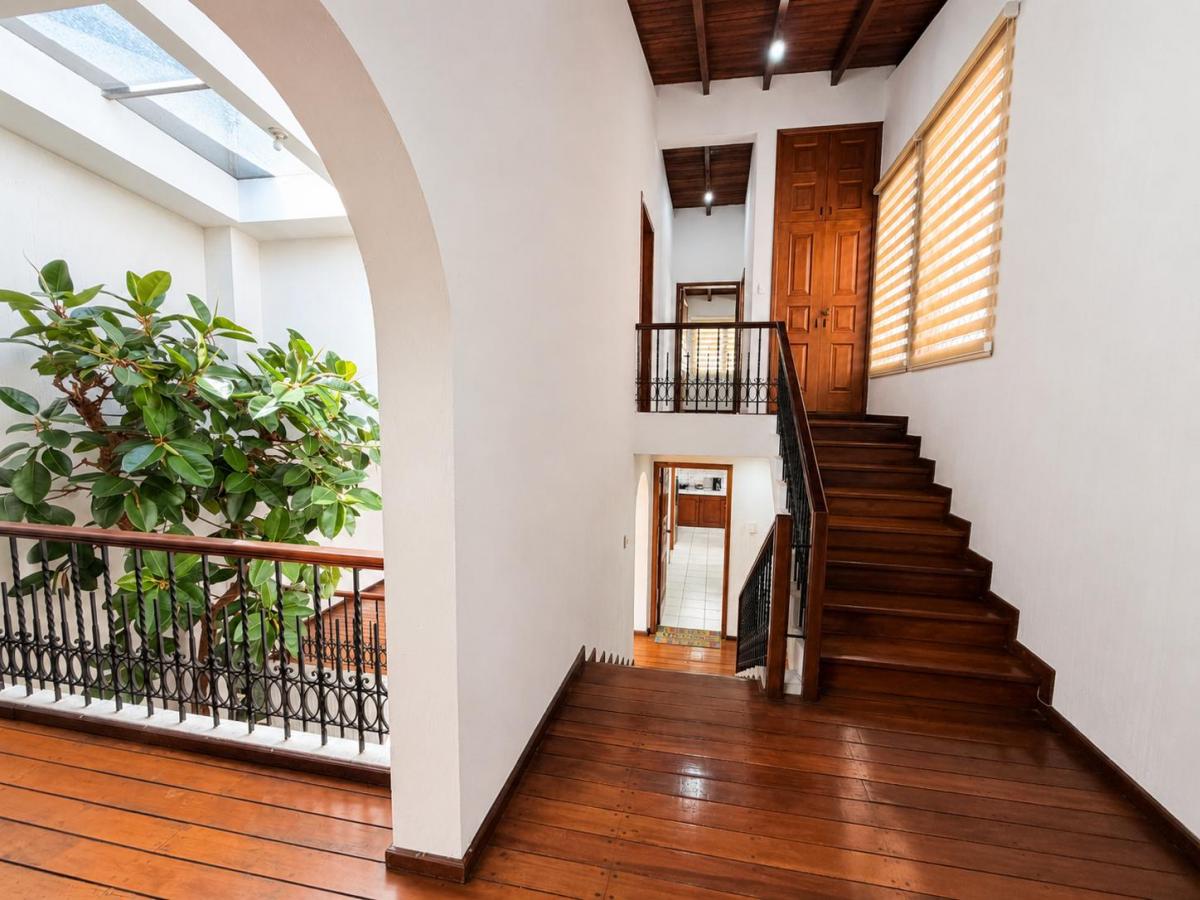 Casa en Venta en Coruña y Whymper | 323 m² Construcción | 390 m² Terreno | 5 Parqueaderos — imagen 3