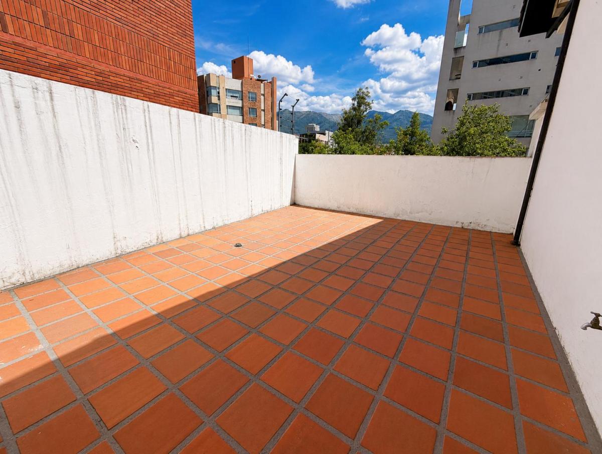 Casa en Venta en Coruña y Whymper | 323 m² Construcción | 390 m² Terreno | 5 Parqueaderos — imagen 2