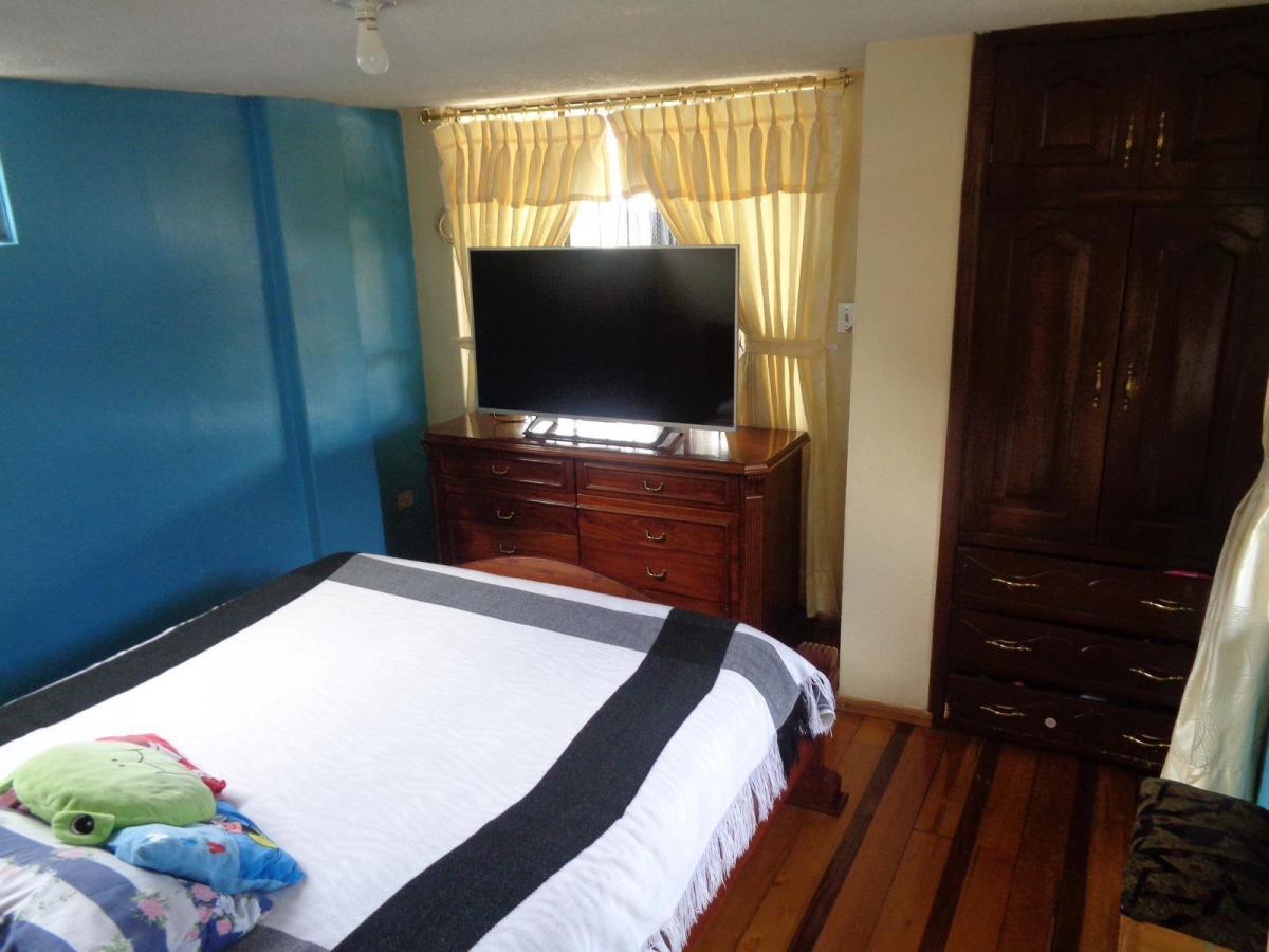 Casa con Varios Departamentos de Venta Sector Ferroviaria Media — imagen 9