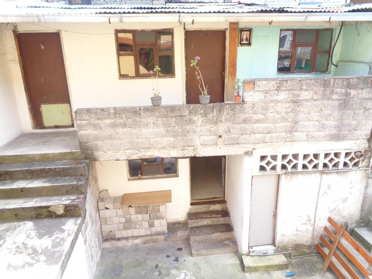 Casa con Varios Departamentos de Venta Sector Ferroviaria Media — imagen 7