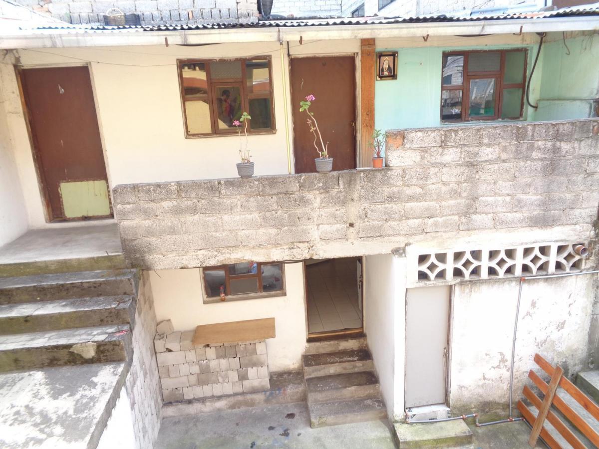 Casa con Varios Departamentos de Venta Sector Ferroviaria Media — imagen 5