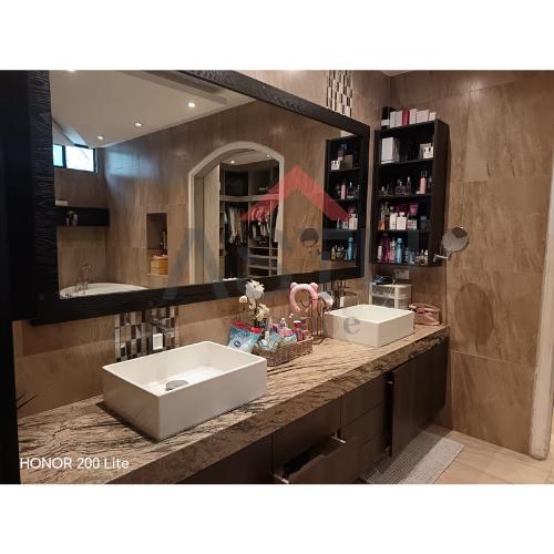 Se Vende Urbanización Las Riberas Samborondon, Frente Al Centro Comercial Rio Centro. Guayas — imagen 3