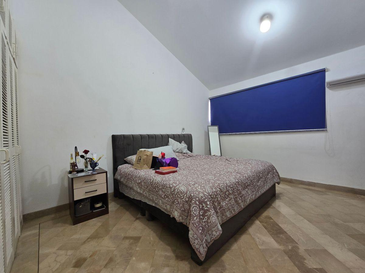Vendo Casa en Urbanización El Manantial frente a Mac Donald / Los Ceibos, Guayas — imagen 5