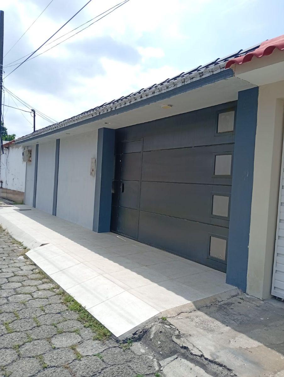 Casa en Venta Circuito Cerrado con Piscina Cdla. Alborada, Guayas — imagen 9