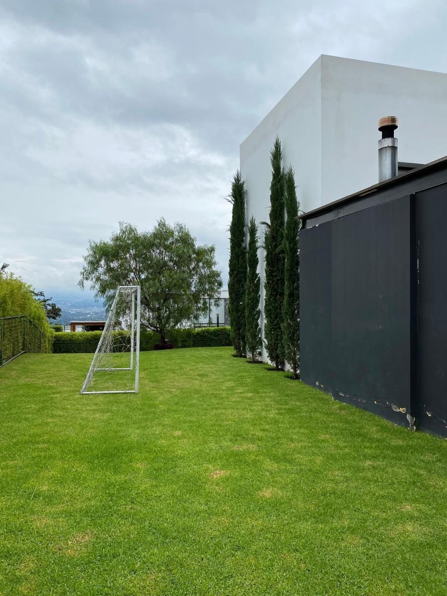 Preciosa Casa Moderna Venta, nayón — imagen 7