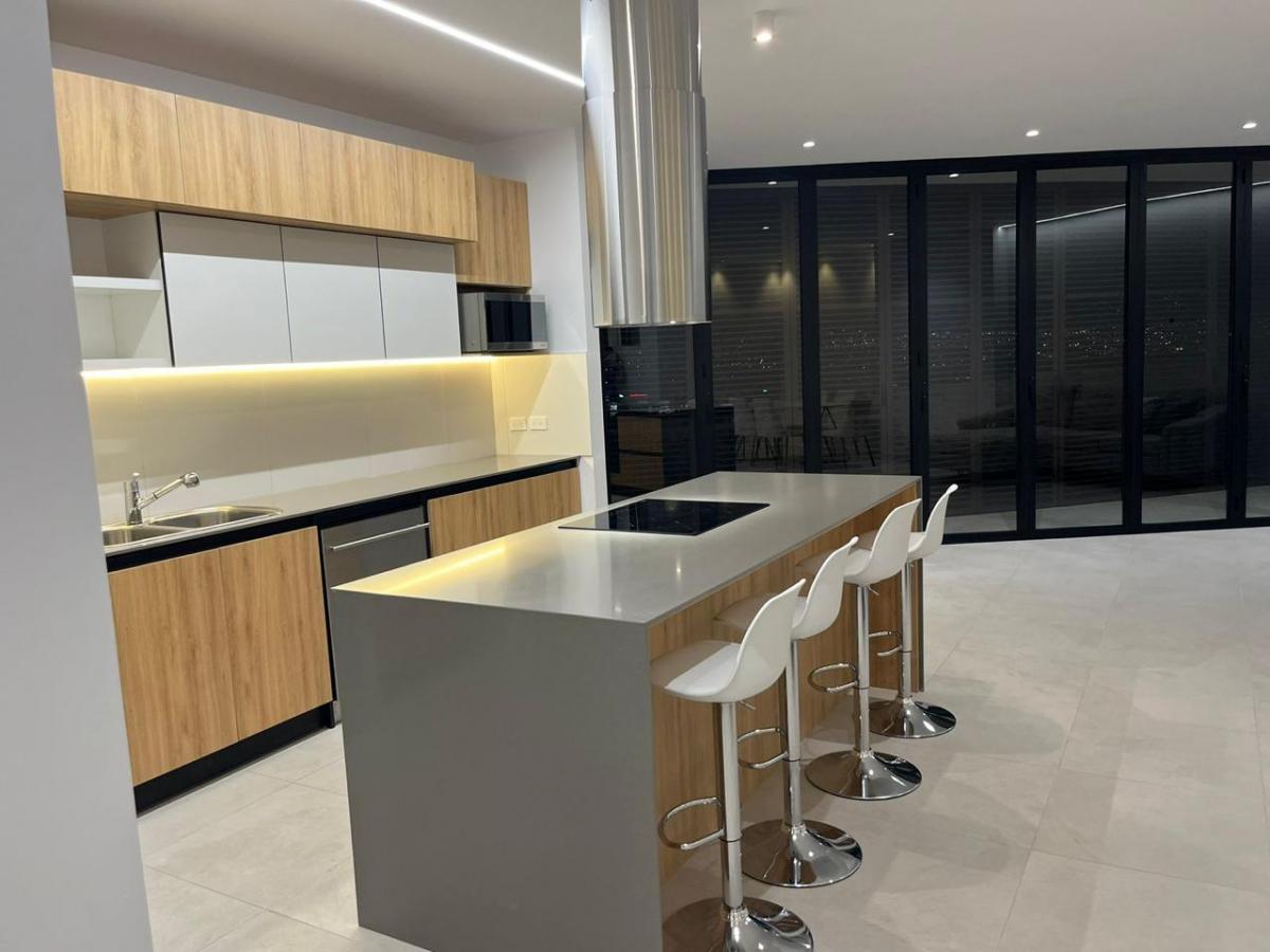 Exclusivo Apart, en Cumbaya con Vista Panoramica y Áreas Comunales de Lujo! — imagen 8