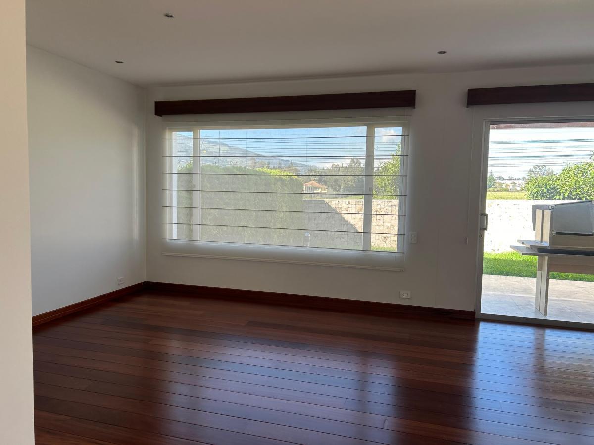 Vendo Casa en Conjunto en Lumbisi Cerca a Ruta Viva — imagen 7