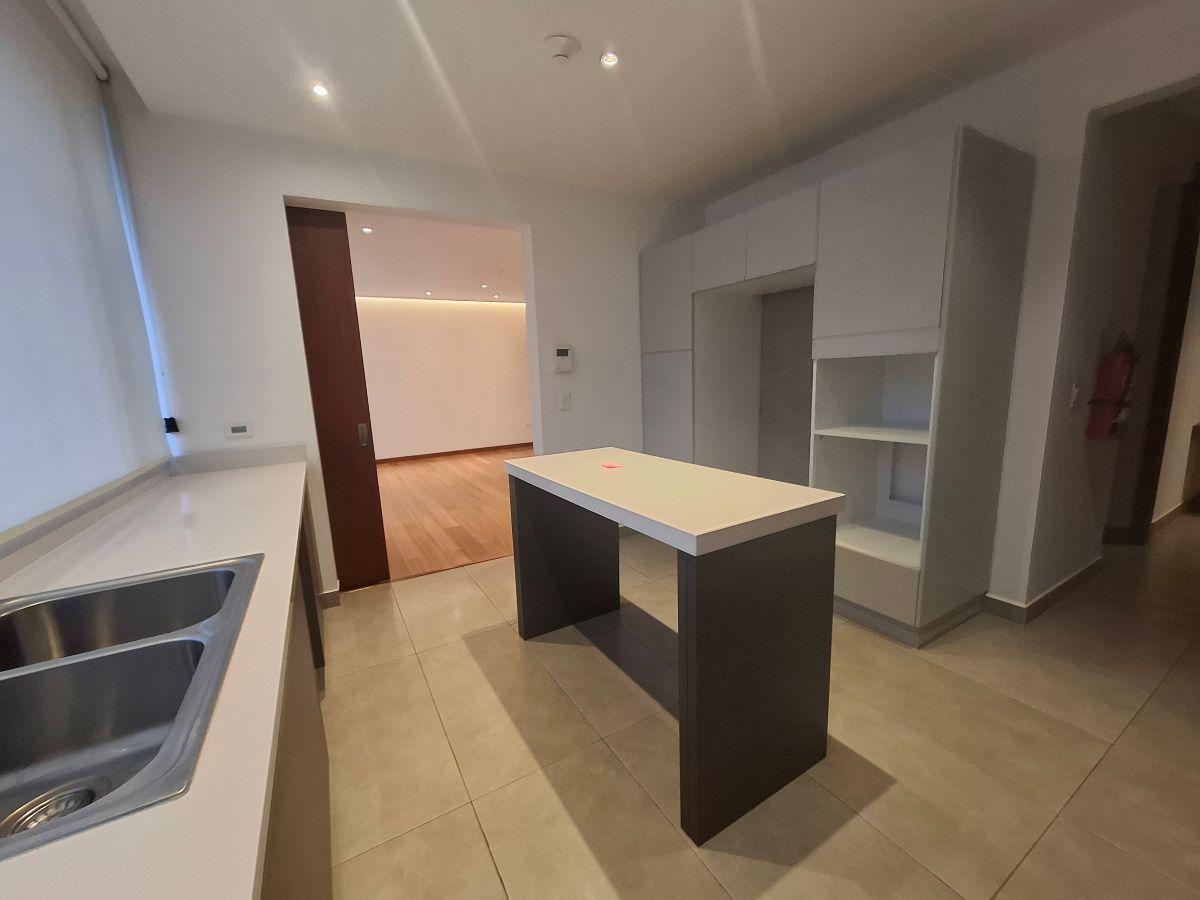 Vendo / Rento Departamento con Terraza - Sector Coruña, González Suárez — imagen 6