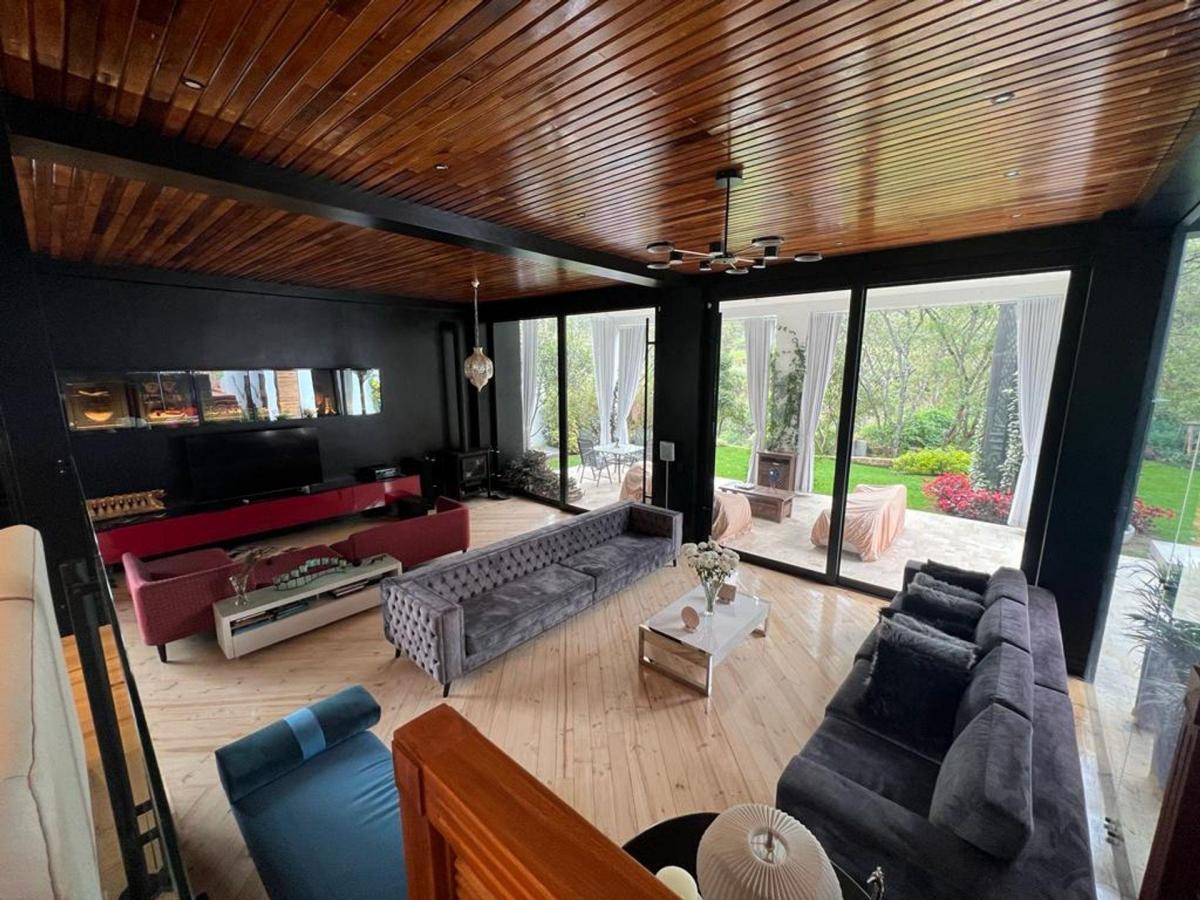 Venta Casa con Piscina y Ascensor en Nayon Exclusiva Urbanizacion — imagen 10