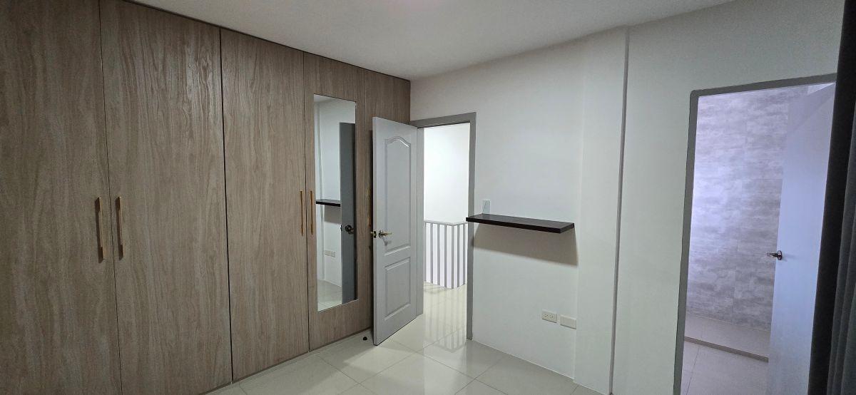 Vendo Casa Moderna Semiamoblada Villa España 2 Mucho Lote 2 Biess Seguridad 24/7 Norte Guayaquil, Guayas — imagen 7
