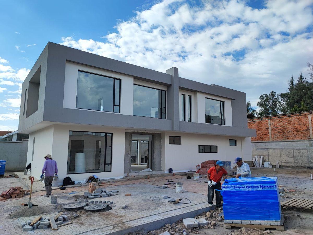 Vendo Casa Estrenar Puembo 267 m², en Urbanización, Via Arrayanes, 4 Dorm. con Walk - in y Baño — imagen 5