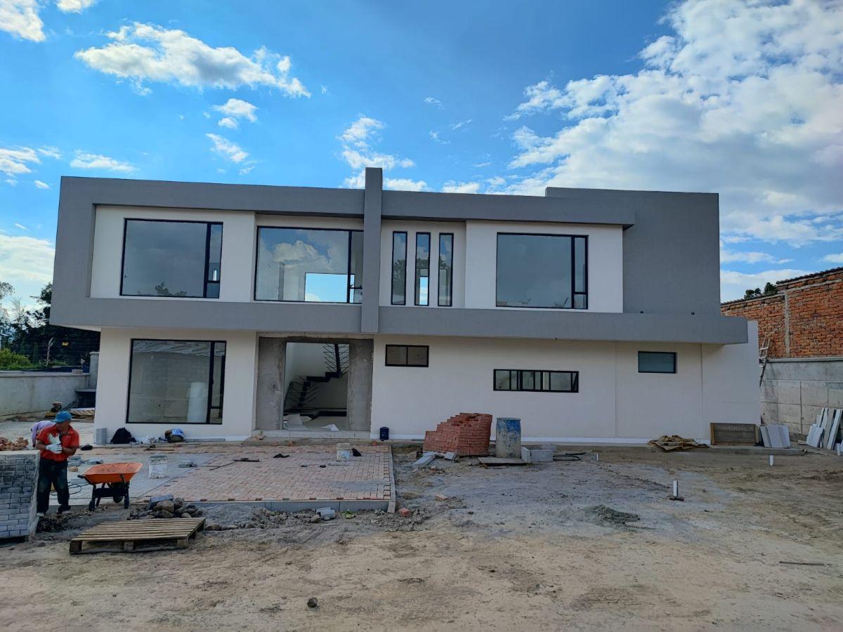Vendo Casa Estrenar Puembo 267 m², en Urbanización, Via Arrayanes, 4 Dorm. con Walk - in y Baño — imagen 4