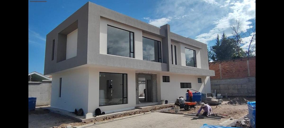 Vendo Casa Estrenar Puembo 267 m², en Urbanización, Via Arrayanes, 4 Dorm. con Walk - in y Baño — imagen 3