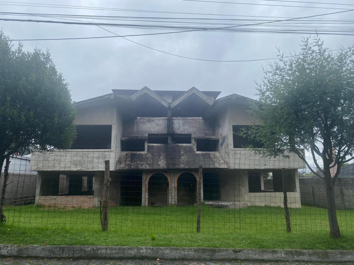 Venta 2 Casas Adosadas con Terreno en Construcción Gris, Sector Club Los Chillos — imagen 2
