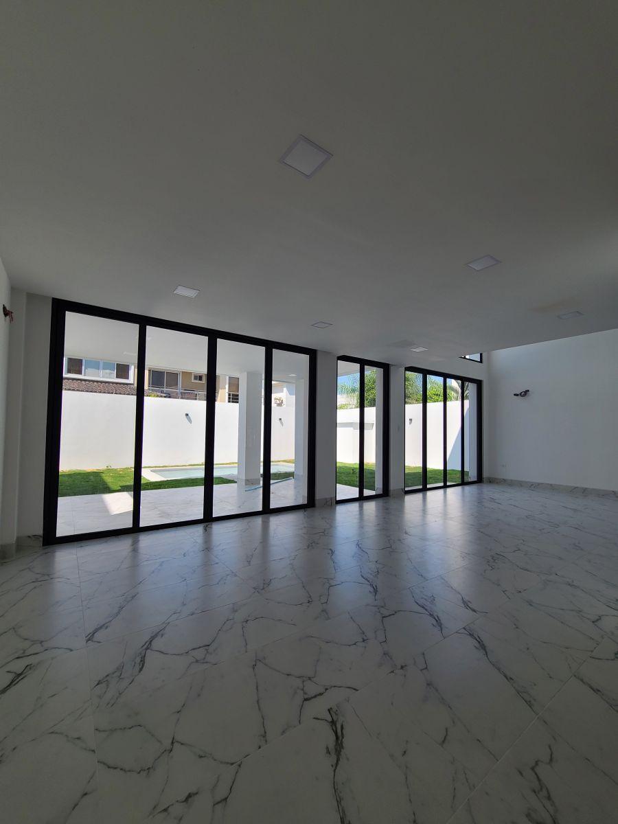 Casa Vista Al Lago de Estreno en Venta, Isla Mocoli, Guayas — imagen 9