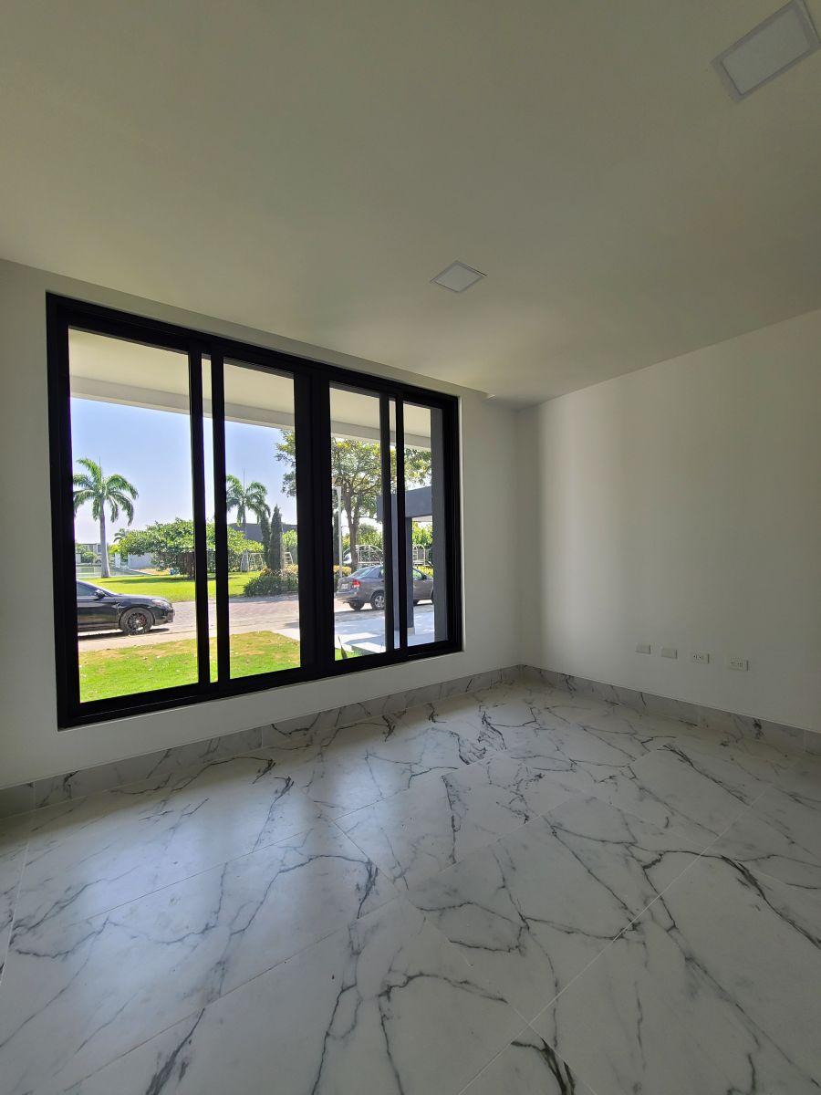 Casa Vista Al Lago de Estreno en Venta, Isla Mocoli, Guayas — imagen 4